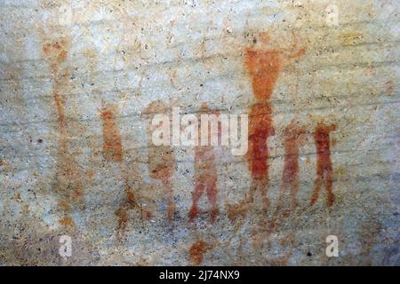 Alte Felsmalerei des San, Einheimische Südafrikas, Sevilla Rock Art Trail, Cederberge in der Nähe von Clanwilliam und Wuppertal, Südafrika, Westen Stockfoto