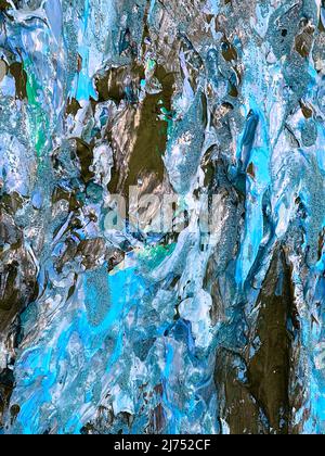 Künstler Ölfarben auf Holzpalette. Makro Künstler Palette, Textur gemischt Ölfarben in verschiedenen Farben und Sättigung. Kunst Palette Hintergrund Stockfoto