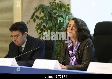 Marina Sereni (stellvertretende Ministerin für auswärtige Angelegenheiten und internationale Zusammenarbeit) während der Pressekonferenz zur Präsentation der Codeway - Cooperation Development Expo auf der Farnesina, 6.. Mai 2022, Rom Italien Stockfoto