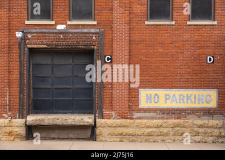 Alte Laderampe in der Stadt Midwest. Stockfoto