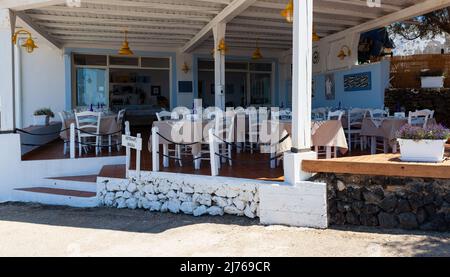 Linosa, Italien - Juli 24: Blick auf das typische Restaurant von Linosa, das Errera heißt, am 24. Juli 2021 Stockfoto