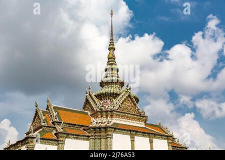 Versammlungsturm, Phra Viharn Yod, Königlicher Palast, Großer Palast, Wat Phra Kaeo, Tempel des Smaragdbuddhas, Bangkok, Thailand, Asien Stockfoto
