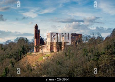 Klosterruine Limburg bei Bad Dürkheim, ehemalige Benediktinerabtei, Veranstaltungsort für Konzerte und Theateraufführungen im Naturpark Pfälzer Wald, Stockfoto