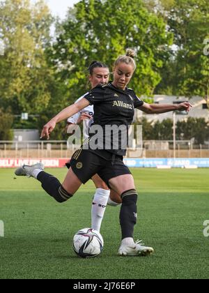 Giulia Gwinn (7 FC Bayern München) im Einsatz beim Bundesliga-Spiel der Frauen zwischen Bayer 04 Leverkusen und dem FC Bayern München im Ulrich-Haberland-Stadion in Leverkusen Tatjana Herzberg/SPP Stockfoto