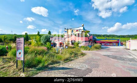 Weingut Hirn, Weingut, Hausfassade, Weinblätter, Herbst, Untereisenheim, Franken, Bayern, Deutschland, Europa, Stockfoto