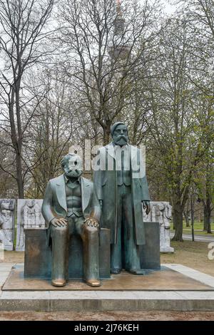 Berlin, Mitte, Marx-Engels-Forum, Park am Fernsehturm Stockfoto