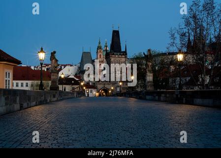 Karlsbrücke, Kleinstädter Brückenturm, Nikolaikirche, Prager Burg, Prag, Tschechische Republik Stockfoto