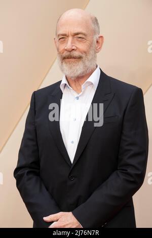 JK Simmons nimmt an der Weltpremiere von „Downtown Abbey: A New Era“ am 25. April 2022 auf dem Cineworld Leicester Square in London, England, Teil. Stockfoto