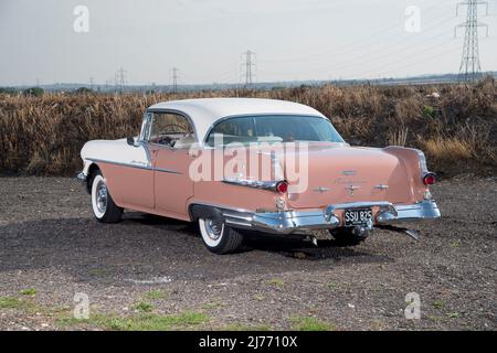 1956 Pontiac Star Chief klassische amerikanische Limousine Stockfoto