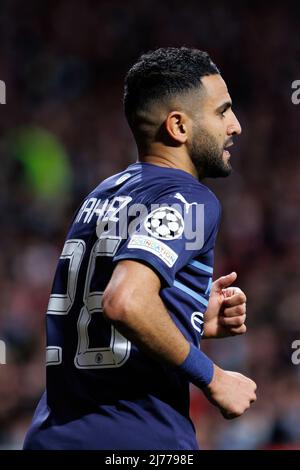 MADRID - APR 13: Riyad Mahrez im Einsatz während des Champions-League-Spiels zwischen dem Club Atletico de Madrid und Manchester City im Metropolitano Sta Stockfoto