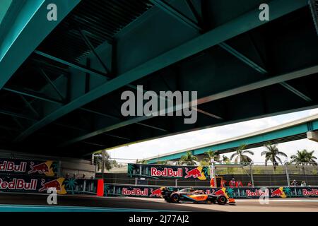 Miami, USA. 06.. Mai 2022. Lando Norris (GBR) McLaren MCL36. Miami Grand Prix, Freitag, 6.. Mai 2022. Miami International Autodrome, Miami, Florida, USA. Quelle: James Moy/Alamy Live News Stockfoto