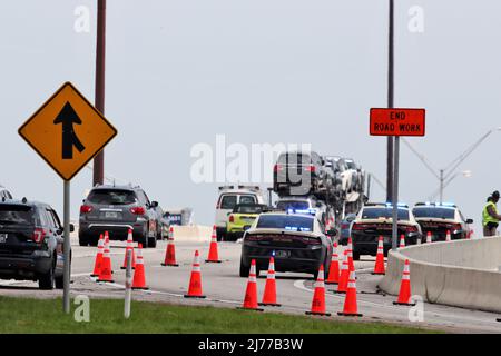 Miami, USA. 06.. Mai 2022. Atmosphäre auf der Rennstrecke - Verkehr. Miami Grand Prix, Freitag, 6.. Mai 2022. Miami International Autodrome, Miami, Florida, USA. Quelle: James Moy/Alamy Live News Stockfoto