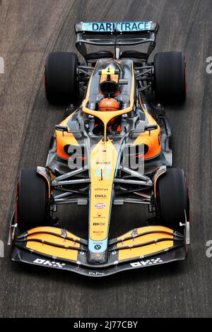 Miami, USA. 06.. Mai 2022. Lando Norris (GBR) McLaren MCL36. Miami Grand Prix, Freitag, 6.. Mai 2022. Miami International Autodrome, Miami, Florida, USA. Quelle: James Moy/Alamy Live News Stockfoto