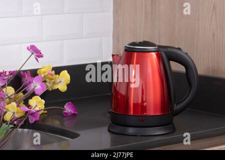 Küchengerät - Wasserkocher; Foto In Der Küche Stockfoto