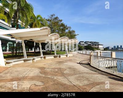 Cyberjaya, Malaysia - 25. April 2022 : Panoramasicht auf den Perdana-See in Cyberjaya Malaysia. Stockfoto