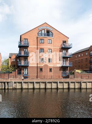 Langtons Wharf ein Wohngebiet am Fluss Aire im Stadtzentrum von Leeds, Yorkshire, England, Großbritannien Stockfoto