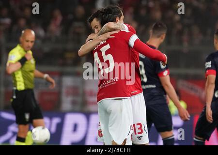 Stadio Renato Curi, Perugia, Italien, 06. Mai 2022, Perugia feiert den Erfolg der Playoffs am Ende des Spiels während des AC Perugia gegen AC Stockfoto