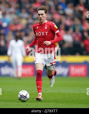 James Garner von Nottingham Forest während des Sky Bet Championship-Spiels im MKM Stadium, Kingston upon Hull. Bilddatum: Samstag, 7. Mai 2022. Stockfoto