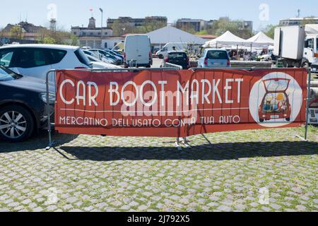 Autoboot-Verkaufsmarkt (Mercatino Dell'Ustao Con La Tua Auto) in Testaccio Rom Italien Stockfoto