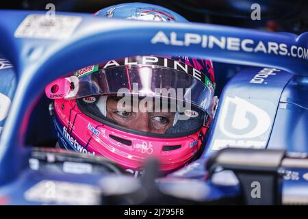Miami Gardens, Florida, USA. 06.. Mai 2022. ALONSO Fernando (SPA), Alpine F1 Team A522, Portrait während des Formel 1 Crypto.com Miami Grand Prix 2022, 5. Runde der FIA Formel 1 Weltmeisterschaft 2022, auf dem Miami International Autodrome, vom 6. Bis 8. Mai 2022 in Miami Gardens, Florida, Vereinigte Staaten von Amerika - Foto: Xavi Bonilla/DPPI/LiveMedia Kredit: Independent Photo Agency/Alamy Live News Stockfoto