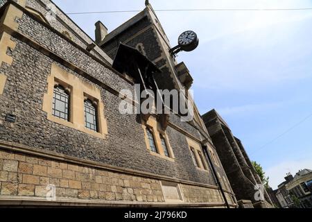 Abgewinkelte Ansicht von Maison Dieu in High Street, Dover, Kent, England, Großbritannien Stockfoto