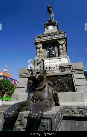 Denkmal des aztekischen Führers Cuauhtémoc auf der Avenida Paseo de la Reforma, Mexiko-Stadt Stockfoto