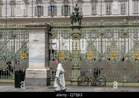 2022-05-07 14:10:06 TURIN - die Stadt von Turin, in der das Finale des Eurovision Song Contest stattfindet. Königspalast von Turin, Palazzo reale di Torino. ANP SANDER KING niederlande Out - belgien Out Stockfoto