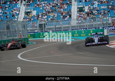 07.05.2022, Miami International Autodrome, Miami, FORMEL 1 CRYPTO.COM MIAMI GRAND PRIX,im Bild Charles Leclerc (MCO), Scuderia Ferrari, Fernando Alonso (ESP), Alpine F1 Team Stockfoto