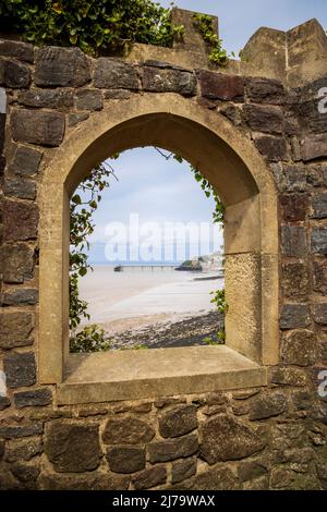 Clevedon Pier vom Sugar Lookout auf dem North Somerset Tidal Trail, England Stockfoto