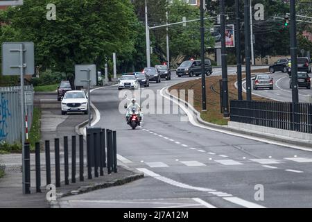 Bratislava, Slowakei. 07.. Mai 2022. Die Polizeieskorte der US-First Lady Jill Biden ist in Bratislava angekommen. Kredit: RM/Alamy Live Nachrichten Stockfoto