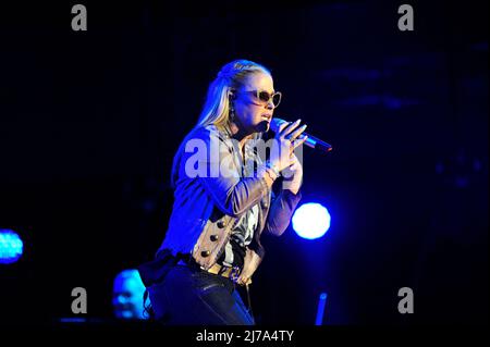 Wien, Österreich. 27. Juni 2015. Anastacia spielt am 27. Juni 2015 auf der Bühne des Donauinselfestivals in Wien Stockfoto