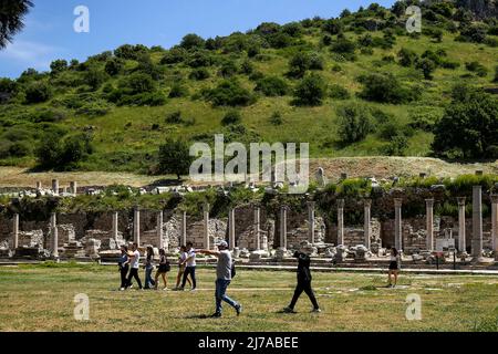 7. Mai 2022, izmir, Istanbul, Türkei: Ephesus war eine alte Hafenstadt, deren gut erhaltene Ruinen sich in der heutigen Türkei befinden. Die Stadt galt einst als die wichtigste griechische Stadt und das wichtigste Handelszentrum im Mittelmeerraum. (Bild: © Serkan Senturk/ZUMA Press Wire) Stockfoto