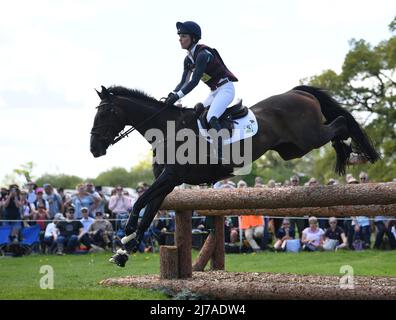 7.. Mai 2022, Badminton Estate, Gloucestershire, England; Mars Equestrian Badminton Horse Trials, Tag 4; Ariel Grald auf LEAMORE MASTERPLAN während des Langlauftests am vierten Tag der 2022 Badminton Horse Trials Stockfoto