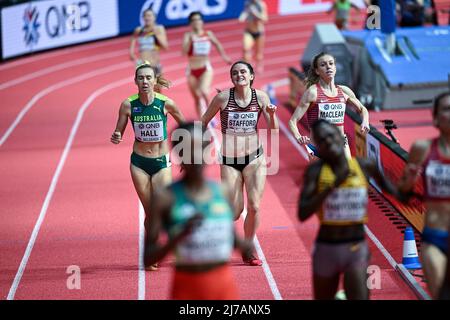 Lucia Stafford nimmt an den Hallenweltmeisterschaften in Belgrad 2022 auf 1500 Metern Teil. Stockfoto