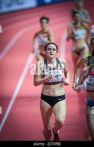 Lucia Stafford nimmt an den Hallenweltmeisterschaften in Belgrad 2022 auf 1500 Metern Teil. Stockfoto