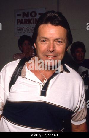 **DATEI FOTO** Mickey Gilley ist verstorben. Mickey Gilley April 1990 Quelle: Ralph Dominguez/MediaPunch Stockfoto