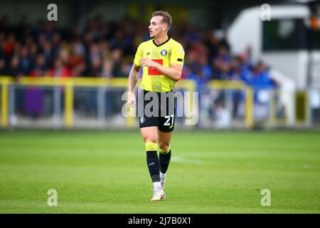 The EnviroVent Stadium, Harrogate, England - 7.. Mai 2022 Jack Diamond (21) von Harrogate - während des Spiels Harrogate gegen Sutton, EFL League 2, 2021/22, im EnviroVent Stadium, Harrogate, England - 7.. Mai 2022 Credit: Arthur Haigh/WhiteRoseFotos/Alamy Live News Stockfoto