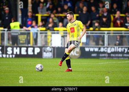 The EnviroVent Stadium, Harrogate, England - 7.. Mai 2022 Nathan Sheron (14) von Harrogate - während des Spiels Harrogate gegen Sutton, EFL League 2, 2021/22, im EnviroVent Stadium, Harrogate, England - 7.. Mai 2022 Credit: Arthur Haigh/WhiteRoseFotos/Alamy Live News Stockfoto