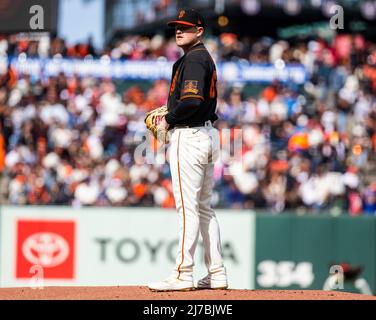 Mai 07 2022 San Francisco CA, USA San Francisco startet Pitcher Logan Webb (62) auf dem Hügel während des MLB-Spiels zwischen den St. Louis Cardinals und den San Francisco Giants. Die Giants schlugen St. Louis 13-7 im Oracle Park San Francisco Calif. Thurman James / CSM Stockfoto