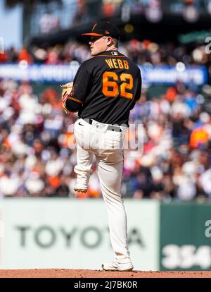 Mai 07 2022 San Francisco CA, USA San Francisco startet Pitcher Logan Webb (62) auf dem Hügel während des MLB-Spiels zwischen den St. Louis Cardinals und den San Francisco Giants. Die Giants schlugen St. Louis 13-7 im Oracle Park San Francisco Calif. Thurman James / CSM Stockfoto