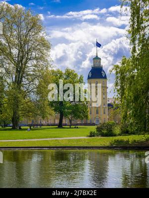 Karlsruher Schloss, Karlsruhe, Baden-Württemberg, Deutschland, Europa Stockfoto