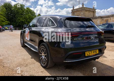 Mercedes-Benz EQC 400 4MATIC AMG Line (LS71 VHU) auf der EV Live Veranstaltung am 7.. Mai 2022 im Schloss Blenheim zu sehen Stockfoto