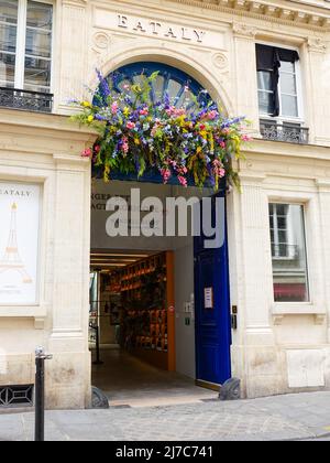 Haupteingang zu Eataly, einem italienischen Lebensmittelzentrum im Marais, Paris, Frankreich. Stockfoto