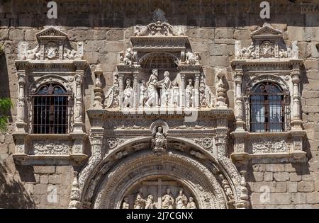 Platereske Fassade des Santa Cruz Museums in Toledo Stockfoto