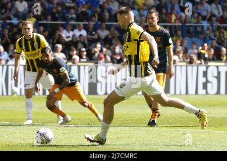 Rotterdam, Niederlande, 8. Mai 2022 ARNHEM - Matus Bero von Vitesse punktet beim niederländischen Eredivisie-Spiel zwischen Vitesse und sc Heerenveen beim Gelredome am 8. Mai 2022 in Arnhem, Niederlande. ANP JEROEN PUTMANS Stockfoto