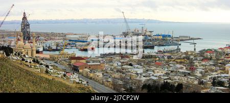 Baku. Aserbaidschan. 03.25.2017 Jahre. Großer Seehafen auf Shikhovo. Stockfoto