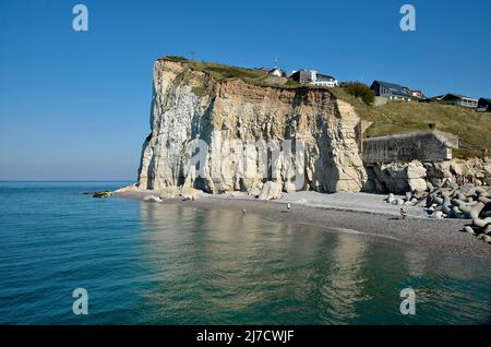 Berühmte Klippe von Fécamp mit calvary, Gemeinde im Departement seine-Maritime in der Region Haute-Normandie im Nordwesten Frankreichs Stockfoto