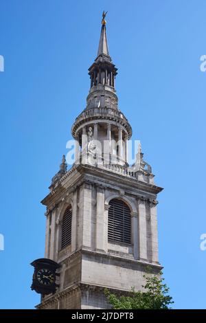 St. Mary-le-Bow Kirchturm auf Cheapside in der City of London, Großbritannien Stockfoto