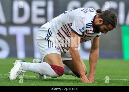 Leonardo Pavoletti Spieler von Cagliari, während des Spiels der italienischen SerieA Liga zwischen Salernitana gegen Caglairi Endergebnis, Salernitana 1, Cagliari 1, Spiel im Arechi Stadion gespielt . Benevento, Italien, 08. Mai 2022. (Foto von Vincenzo Izzo/Sipa USA) Stockfoto