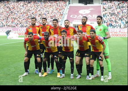 8. Mai 2022, Tunis, Tunesien: Tunis, Tunesien 08. Mai, 2022. Team von EST während der Tunis Hauptstadt Derby zwischen Club Africain (CA) und Esperance Sportive de Tunis (EST) im Stadion Rades im Rahmen der 3. Tage der Play-off-Phase der Liga 1 Fußball. (Bild: © Chokri Mahjoub/ZUMA Press Wire) Stockfoto
